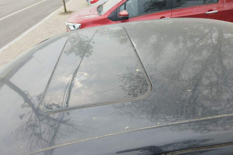 Used Skoda Octavia 2013 1.6L Manual Yijun Edition Roof