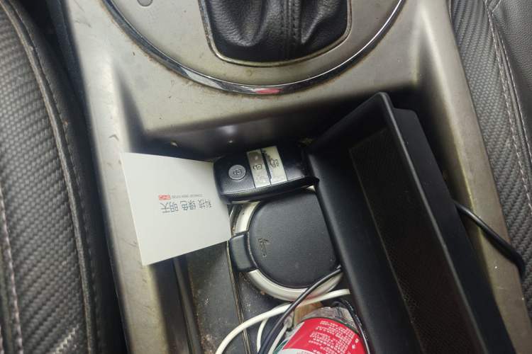 Used Kia Sportage R 2015 2.0L Automatic Two-Wheel Drive DLX Model
