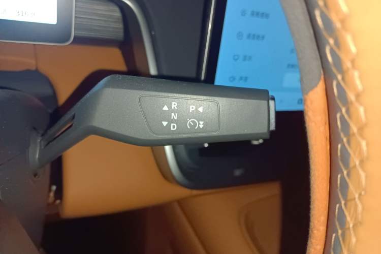 Used Dongfeng eπ eπ008 2025 210Max Smart Drive Version 5 Seats
