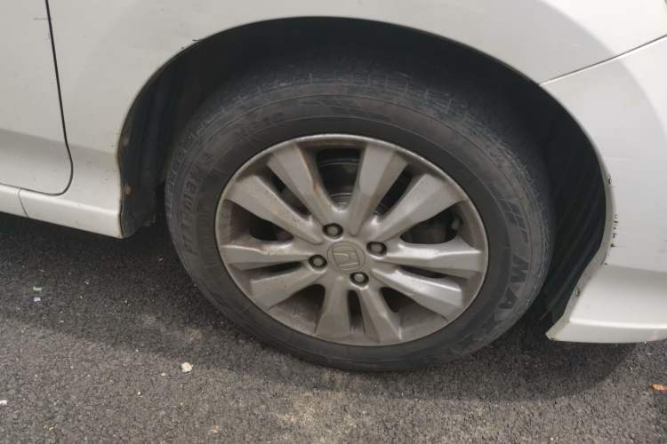 Used Honda City Classic 2012 1.5L Automatic Elite Edition Right Front Wheel Hub