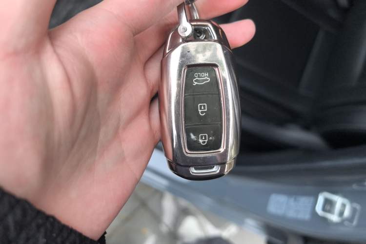 Used Hyundai Elantra 2021 1.5L CVT LUX Prestige Edition Vehicle Key