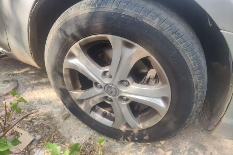 Used Mazda 3 2012 1.6L Automatic Classic Standard Edition Right Front Wheel Hub