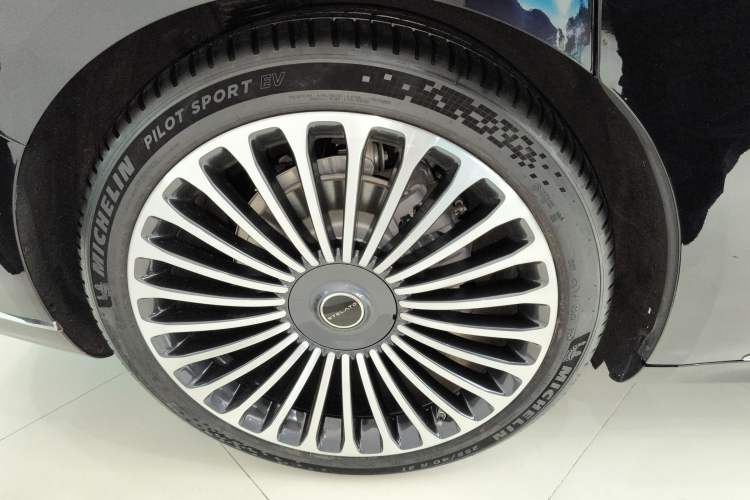 Used Hima Stelato S9 2024 All-Electric Ultra Four-Wheel-Drive Flagship Edition
