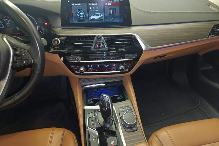 Used BMW 6 Series GT 2018 630i Luxury Design Package