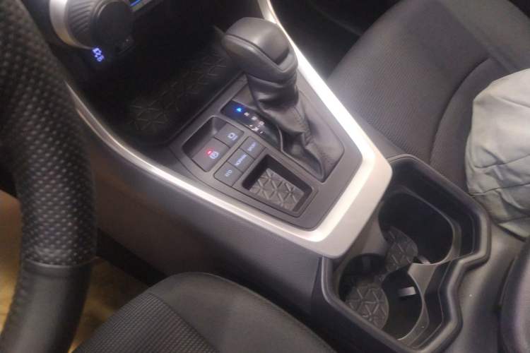 Used Toyota RAV4 2020 2.0L CVT Two-Wheel Drive Urban Edition
