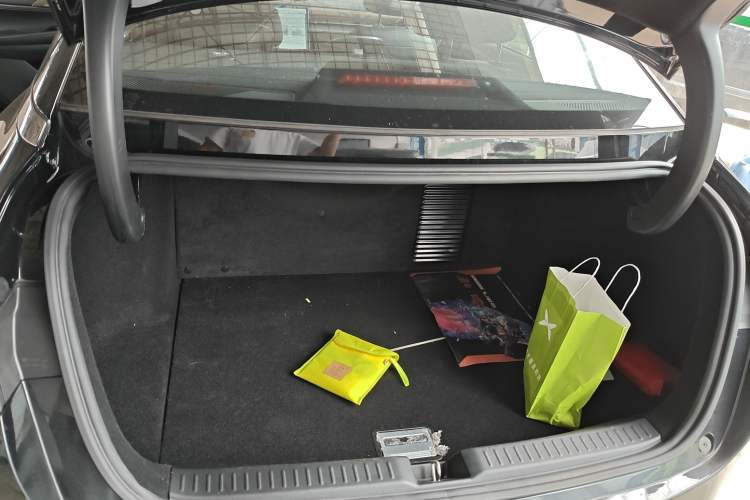 Used XPeng P5 2021 550P Trunk