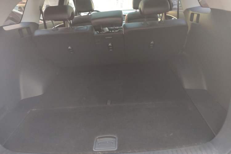 Used Kia Sorento 2015 Sorento L 2.4L Gasoline 4WD Elite Edition 5 Seats China V Emission Standard Trunk