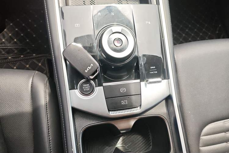 Used Kia Sportage (Chinese Domestic Model) 2023 2.0T Two-Wheel-Drive Prestige Edition
