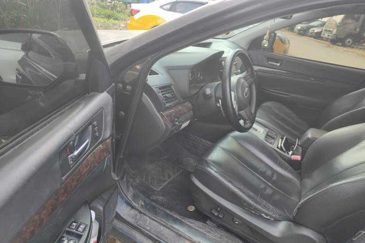 Used Subaru Outback 2012 2.5i Luxury Edition
