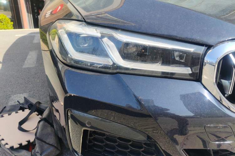 Used BMW 5 Series 2021 525Li M Sport Package Right Front Headlight