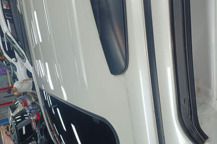 Used Toyota SIENNA 2018 3.5L Two-Wheel Drive SE U.S. Specification