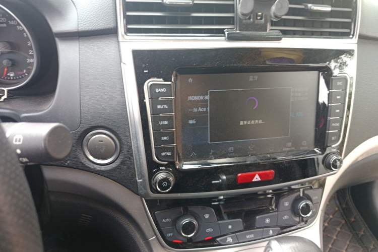 Used Haval M6 2019 1.5T DCT Two-Wheel Drive Elite Version China VI Standard