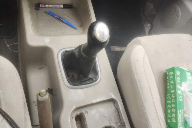 Used FORTHING Lingzhi 2016 V3 1.5L 7-Seater Standard Model China V Emission Standard