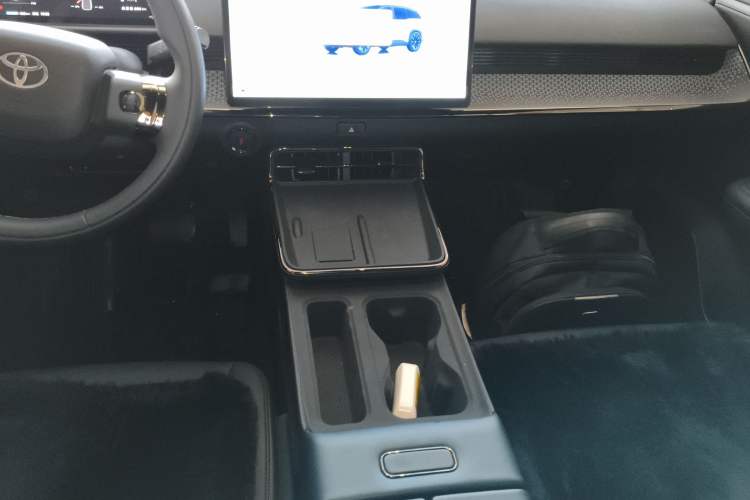 Used Toyota BZ 3X 2025 520 Pro Gear Lever