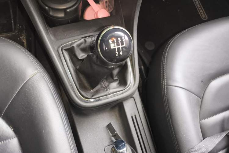 Used Volkswagen Santana 2013 1.6L Manual Luxury Edition Gear Lever