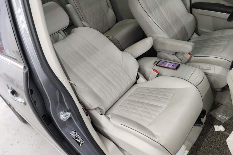 Used Buick GL8 2021 Land Cruiser Executive 652T Premium Model