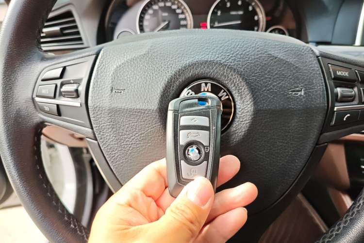 Used BMW 5 Series 2014 525Li Leading Model Vehicle Key