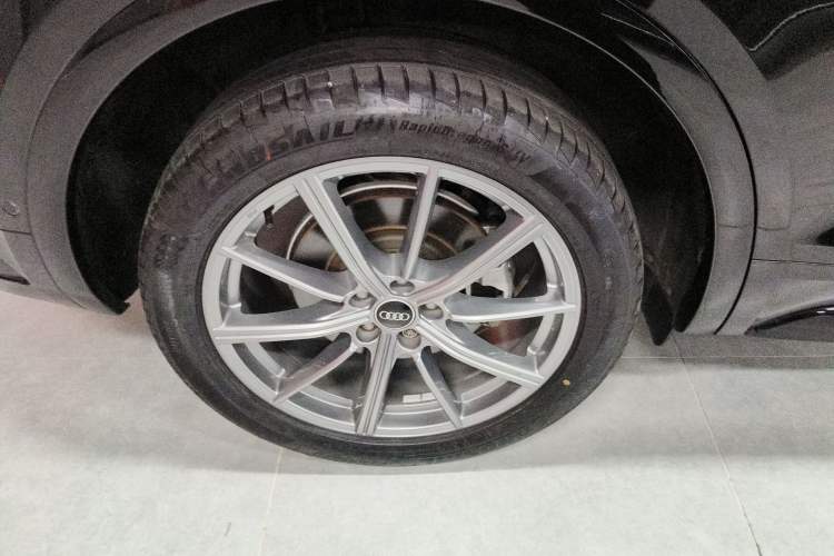 Used Audi Q5L 2022 45T Luxury Dynamic Model
