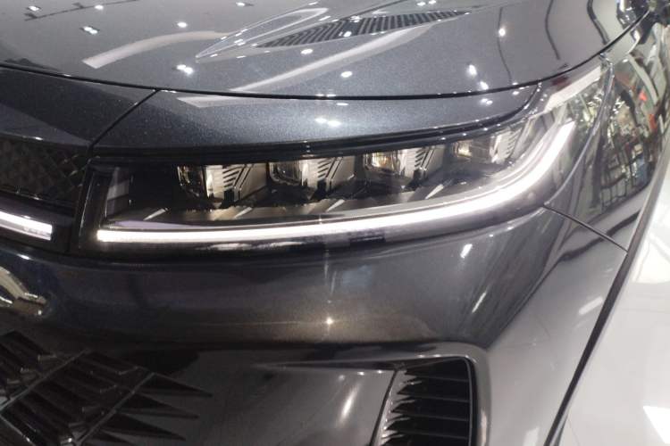 Used EXEED Zhuifeng C-DM 2024 C-DM 1.5TCI 105KM Enjoyment Edition Left Front Headlight