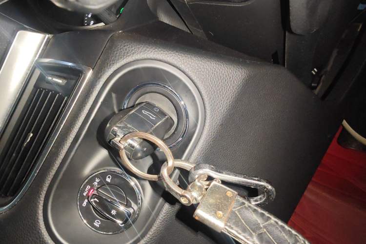 Used Porsche Macan 2017 Macan 2.0T Vehicle Key