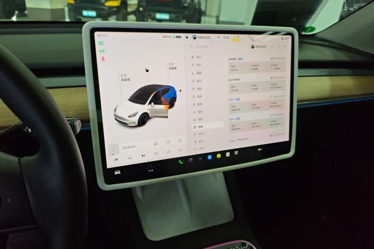 Used Tesla Model Y 2021 Standard Range Rear-Wheel Drive Version Audio And AC Panel