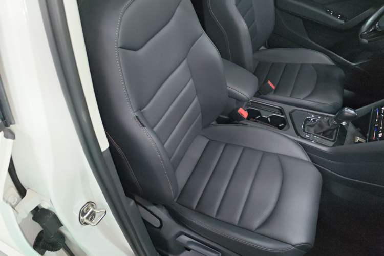 Used Volkswagen Tharu 2022 330TSI Four-Wheel Drive Luxury Edition