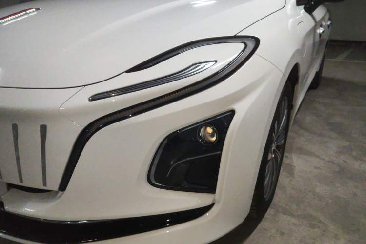 Used Hongqi E-QM5 2024 610 km PLUS