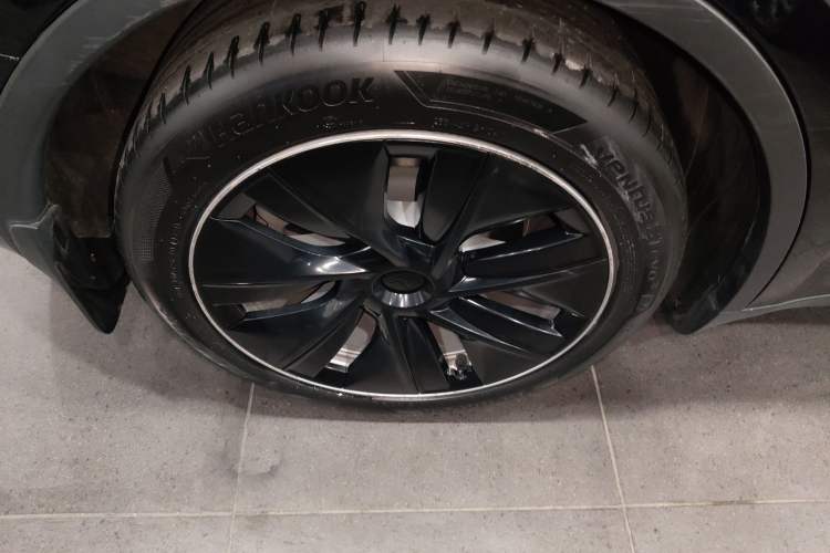 Used Tesla Model Y 2021 Standard Range Rear-Wheel Drive Version
