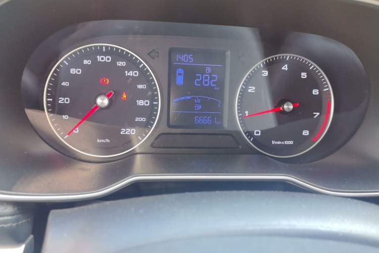 Used Roewe RX3 2020 1.6L Manual 4G Connect Super-Fresh Elite Edition