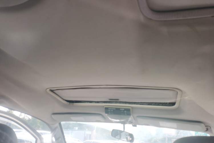 Used FORTHING Lingzhi 2015 M3 1.6L 7-Seater Luxury Model
