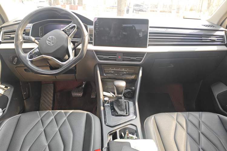 Used Volkswagen Tiguan L 2022 330TSI Automatic Two-Wheel Drive Smart Edition