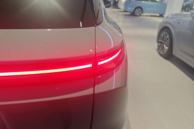 Used Li Auto L7 2025 Ultra Smart Refreshed Edition
