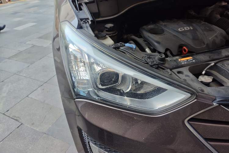 Used Hyundai Santa Fe 2013 2.4L Automatic 2WD Comfort Edition