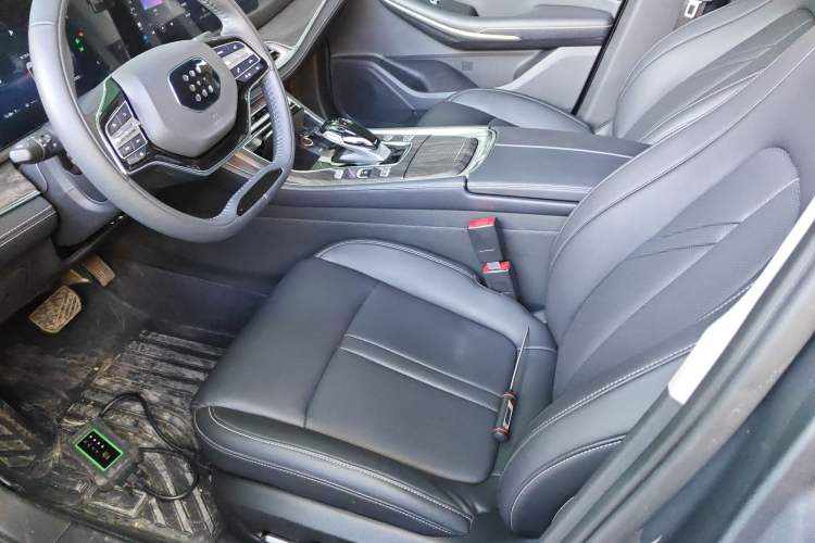 Used Landian E5 2024 Honor Edition 100KM Deluxe 7-Seater
