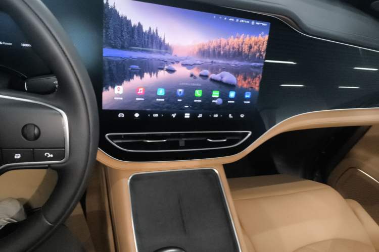 Used Rising R7 2025 Model Long-Range Edition