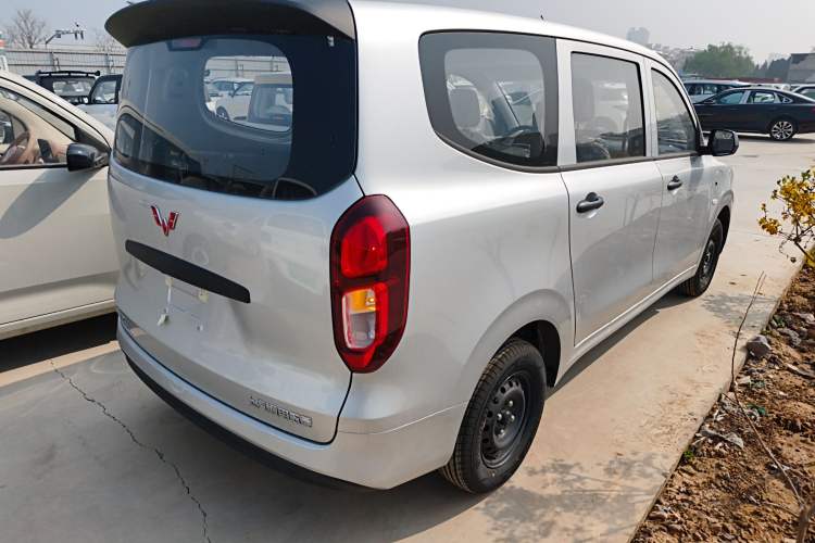 Used Wuling Hongguang New Energy 2024 All-Electric Model 300KM Standard Version

