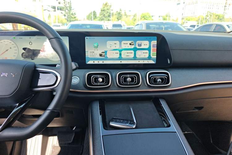 Used Chery Tiggo 9 2023 2.0T Dual-Clutch Two-Wheel Drive Luxury Edition 7 Seats