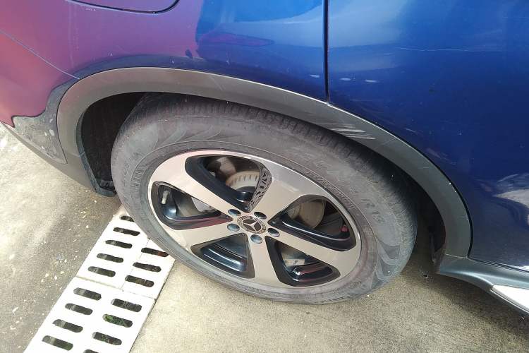 Used Mercedes-Benz GLC 2019 Facelift GLC 260 L 4MATIC Luxury Model Right Rear Wheel Hub