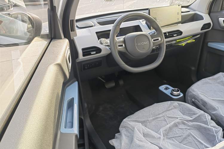 Used Geely Galaxy Panda 2024 Panda Mini 200km Endurance Bear