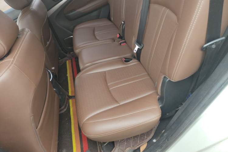 Used BYD S7 2015 2.0T Upgraded Automatic Luxury Version
