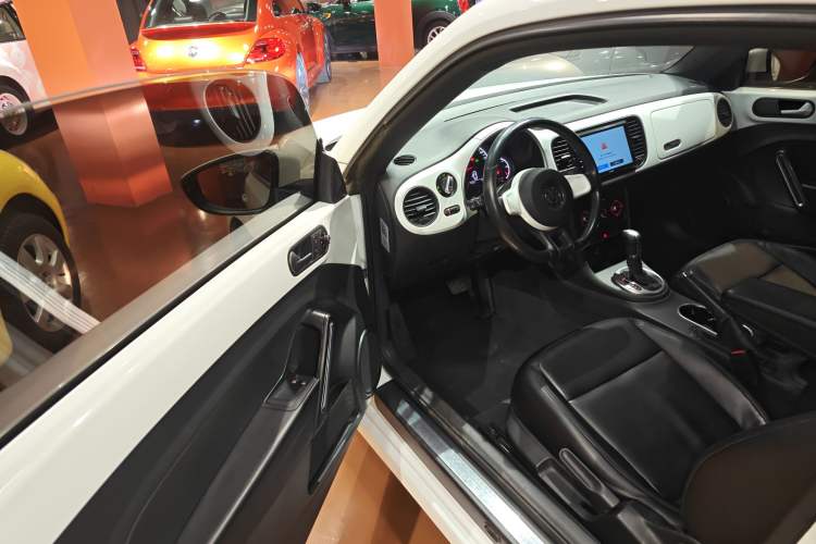 Used Volkswagen Beetle 2015 280TSI
