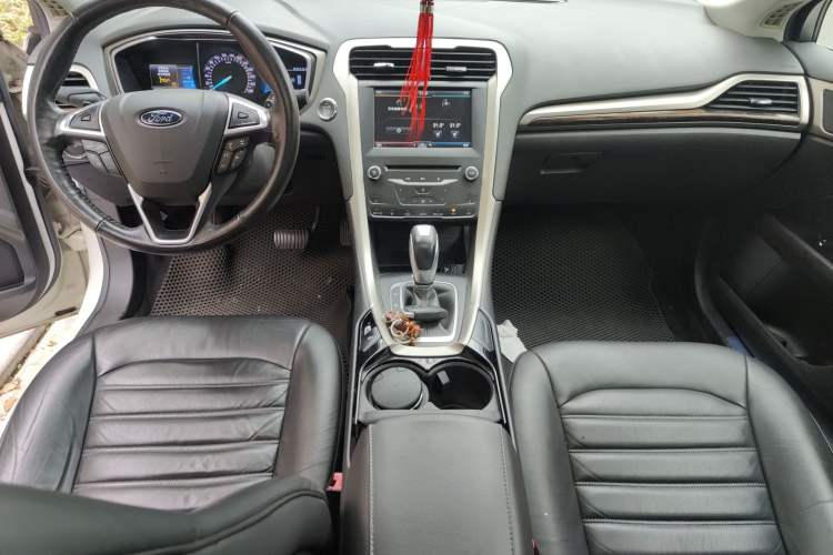 Used Ford Mondeo 2013 2.0L GTDi 200 Luxury Model