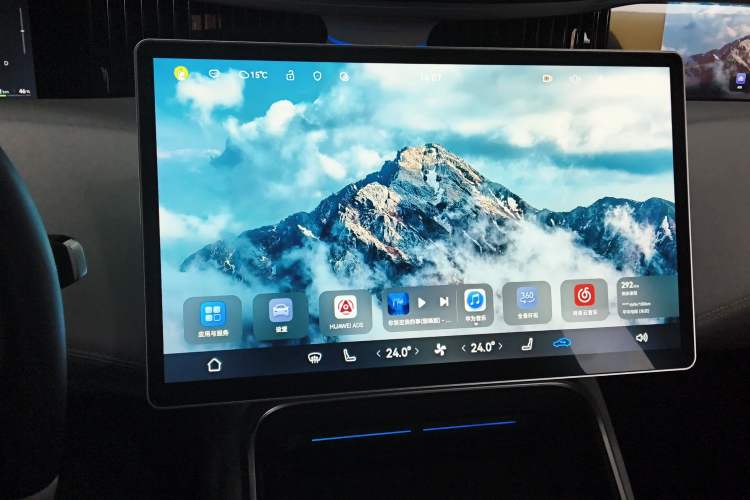 Used Avatr 11 2024 630 Rear-Wheel Drive Edition with Three Lasers Audio And AC Panel