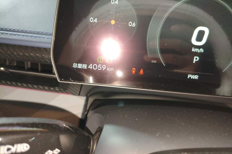 Used NETA GT 2023 580 AWD Odometer Close Up