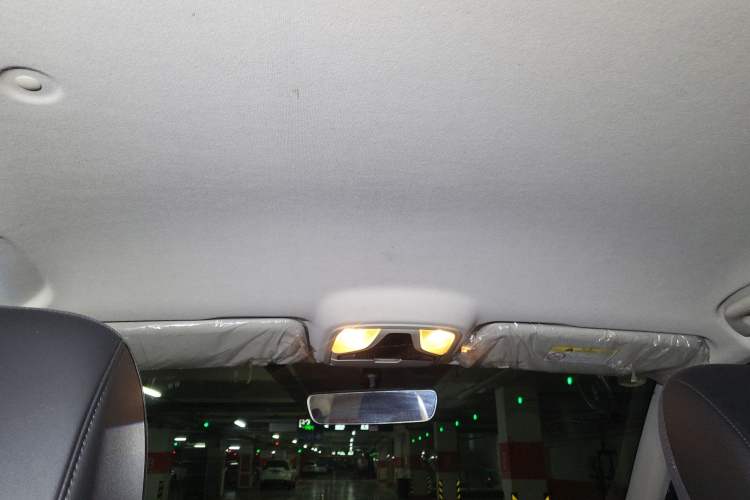 Used Great Wall King Kong Poer 2022 2.0T Manual Diesel Two-Wheel Drive Elite Version with Long Bed GW4D20M
