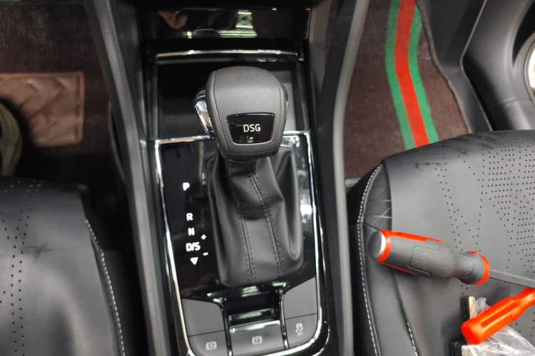 Used Skoda Kodiaq 2019 Restyled TSI330 5-Seater Two-Wheel Drive Comfort Version China VI Standard
