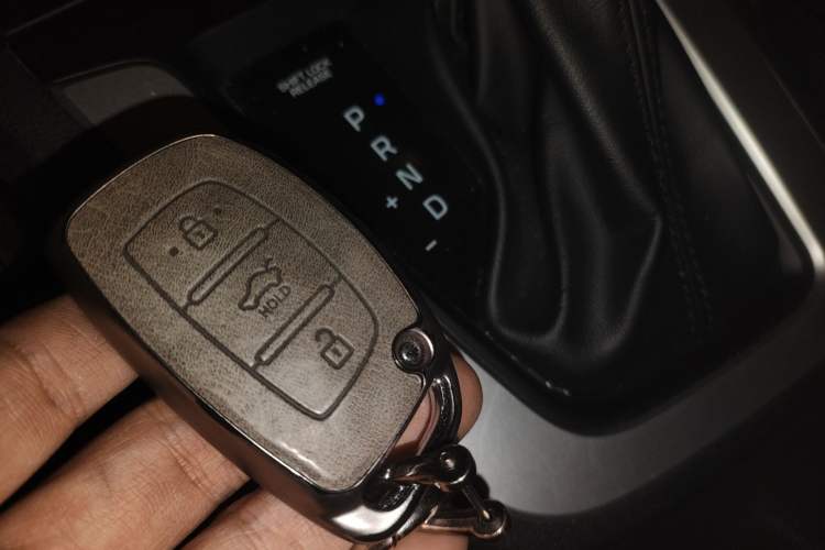 Used Hyundai Elantra (6th Generation / Lingdong) 2016 1.6L Automatic ZhiXuan – Elite Version Vehicle Key