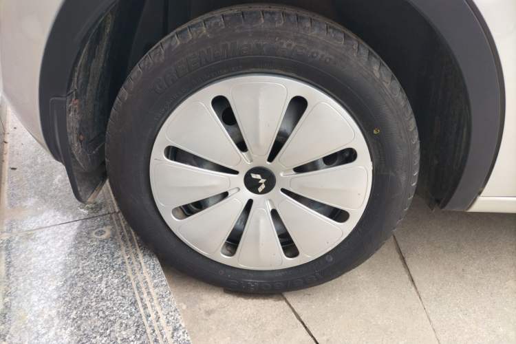 Used Wuling Bingo 2023 203km Light Edition Exterior 5