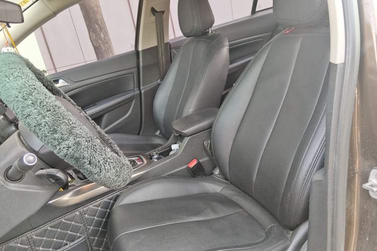 Used Peugeot 408 2015 1.2T Automatic Luxury Edition Left Front Seat