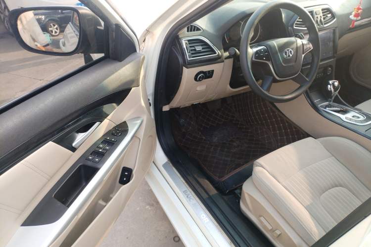 Used BAIC Senova D70 2013 2.0T Comfort Edition Driver Seat